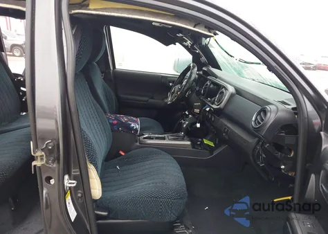 2017 Toyota Tacoma Trd Off Road из США, поврежденный, VIN 3TMAZ5CN3HM036305